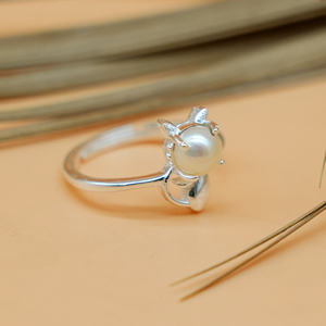 Bague en argent avec perle d'eau douce, faite à la main, en argent sterling 925, motif chat, bague de mariage - Product Image 3