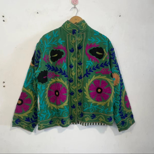 Chaqueta Bomber de Terciopelo Rosa con Bordado Suzani, Estilo Hippie Vintage, Abrigo Cálido de Invierno, Chaqueta Floral, Regalo para Ella - Product Image 1