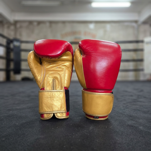 Guantes de Muay Thai Profesionales de Cuero Vacuno con Correa de Velcro Ajustable, Guantes de Boxeo para Boxeadores Profesionales - Product Image 3