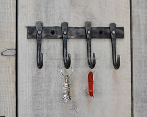 Gancho de montaje en pared de hierro forjado personalizado al por mayor forjado en forma y tamaño personalizados - Product Image 3