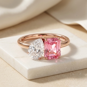 แหวนเพชรทรงหยดน้ำสีชมพูเพียร์คัทจากแล็บ รุ่น New Mantra Diamond ทอง 10k 14k 18k โรสโกลด์ ดีไซน์ทันสมัย สวยหรู เป็นของขวัญสำหรับผู้หญิง - Product Image 2
