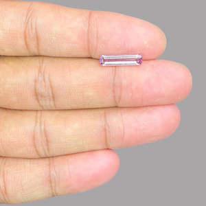 พลอยทัวร์มาลีนรูเบไลต์ธรรมชาติแบบเม็ดเดี่ยว 1.36 กะรัต - Product Image 2