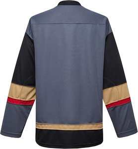 Jersey de Hockey sobre Hielo Gris Personalizado para Hombre - Uniforme Deportivo de Malla de Secado Rápido Sublimado con Rayas Rojas y Doradas para Entrenamiento - Product Image 3