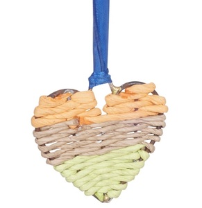 Ornement de Noël suspendu en rotin et tapis, fait main, design personnalisé, pour décoration intérieure ou extérieure. - Product Image 1