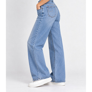 Jeans de Mezclilla de Cintura Alta y Pierna Ancha para Mujer, con Lazos Cruzados en la Parte Trasera, Color Azul Medio - Product Image 2