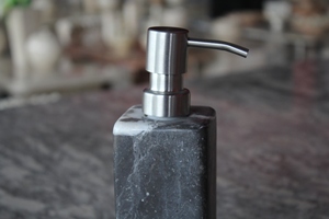 Distributeur de savon en marbre gris - Product Image 4