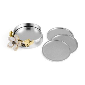 Juego de posavasos de metal con acabado plateado de estilo lujoso con soporte decorativo de flores doradas, ideal para decoración del hogar, regalos o entretenimiento. - Product Image 4
