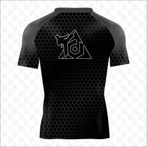 เสื้อแรชการ์ดสแปนเด็กซ์/โพลีเอสเตอร์พิมพ์โลโก้แบบมืออาชีพ แขนสั้น/แขนยาว แห้งเร็ว ป้องกันรังสียูวี 50+ สำหรับเล่นกีฬา เล่นเซิร์ฟ ว่ายน้ำ - Product Image 3