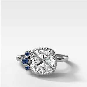 Bague de fiançailles en or 10K 14K 3 carats avec diamant de laboratoire IGI taille coussin, saphir accentué et sertissage milgrain, alliances solitaires - Product Image 1