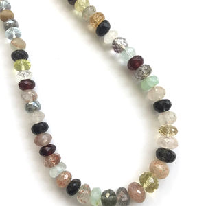 Cuentas facetadas de gemas naturales mixtas de 5 mm a 7 mm, 1 hebra, naturales, para la elaboración de joyería fina. - Product Image 1