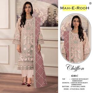 Présentation du costume pakistanais en chiffon lourd avec broderies riches et travail de sequins, achat direct auprès du fournisseur - Product Image 2