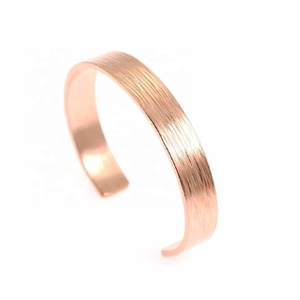 Brazalete de Cobre Puro de Diseño Moderno, Brazalete de Cobre Hecho a Mano, Brazalete de Cobre Sólido Puro a Precio de Mayoreo - Product Image 1