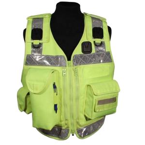 เสื้อกั๊กนิรภัยสำหรับผู้ควบคุมสุนัขแบบยุทธวิธีคุณภาพสูง สะท้อนแสงได้หลากหลาย พร้อมซิปด้านหน้าและตาข่าย  สามารถปรับแต่งโลโก้ได้ ราคา - Product Image 1