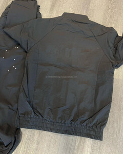 GUCHA SPORTS Survêtement coupe-vent personnalisé avec logo pour homme, nouveau style, imperméable, en nylon épais et coton, fermeture éclair, pour usage extérieur en automne - Product Image 2