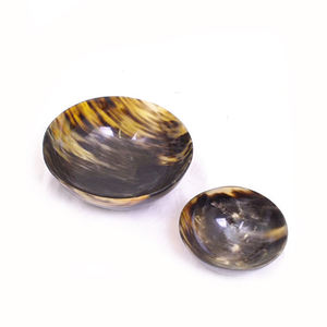 Juego de 5 Cuencos de Cuerno Natural Hechos a Mano, Ecológicos, con Acabado Liso y Diseño Moderno para Decoración de Cocina y Servir Alimentos - Product Image 2