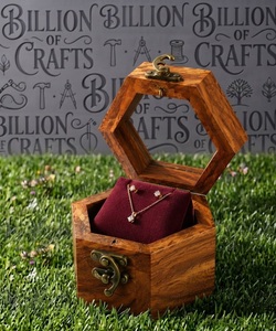 Caja de Joyería Hexagonal de Madera, Hecha a Mano, Ecológica, Estuche de Almacenamiento, Organizador de Regalos para Exhibir Collares, Anillos y Colgantes - Product Image 3
