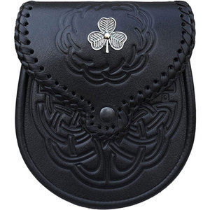 Sporran écossais traditionnel pour homme en cuir véritable grainé avec emblème trèfle irlandais et nœud celtique en relief - Product Image 1