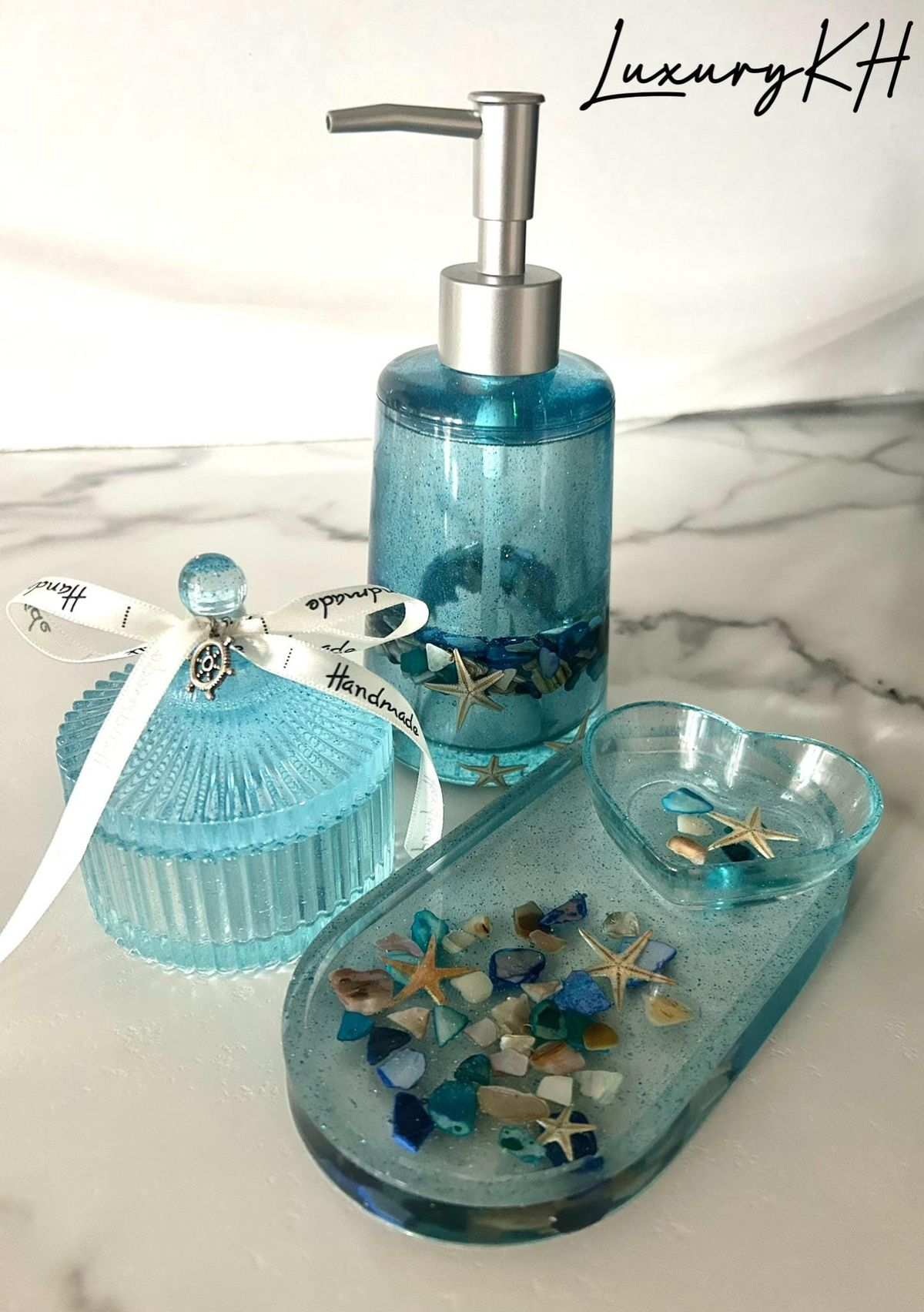 เช่นเดียวกับภาพ