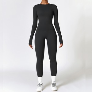 Conjunto de Yoga de Lujo, Ropa Deportiva Premium sin Costuras, Elástica y Transpirable - Product Image 3