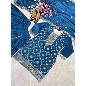 Ensemble haut et plazzo pour femmes avec Dupatta fantaisie pour les fêtes - Product Image 2