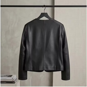 Nouvelle veste en cuir noir minimaliste pour femme, col rabattu, fermeture éclair, poches passepoilées, coupe classique, imperméable et respirante - Product Image 3