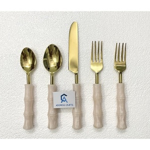 Juego de Cubiertos de Alta Calidad Chapados en Oro con Mango de Resina Estilo Bambú, Vajilla de 5 Piezas, Cubertería Dorada, Cuchara, Tenedor, Cuchillos - Product Image 1