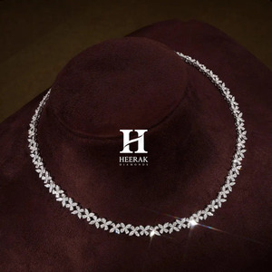 Collier de luxe en or blanc 14 carats plaqué avec diamants taille marquise et maillons papillon, idéal pour femme, bijou de mariage ou cadeau - Product Image 4