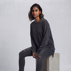 T-shirt ample et délavé à col rond pour femme, manches longues, en coton, coupe décontractée, couleur unie, style streetwear - Product Image 2