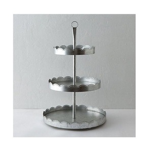 Expositor de metal de diseño moderno y lujoso para pasteles y cupcakes, venta al por mayor para fiestas de cumpleaños y bodas - Product Image 4