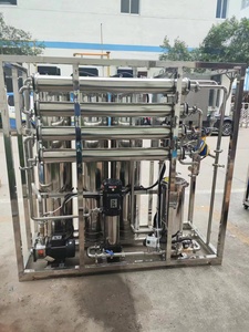 Machine <span class=keywords><strong>de</strong></span> scellage et <span class=keywords><strong>de</strong></span> bouchage <span class=keywords><strong>de</strong></span> bouteilles <span class=keywords><strong>de</strong></span> 5 gallons pour la production d'eau pure en Afrique, capacité <span class=keywords><strong>de</strong></span> 1000 litres par heure, pour la fabrication <span class=keywords><strong>de</strong></span> liquide vaisselle et autres produits. - Product Image 3