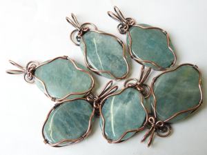 Pendentif pour enfants en alliage de cuivre avec cabochon lisse en aquamarine, enveloppé de fil, pierre de bonne qualité certifiée, bijoux tendance et décontractés - Product Image 5