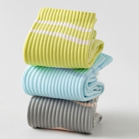 Chaussettes de sport décontractées pour femmes, respirantes, en maille élastique, pour activités de plein air, course à pied, basketball, en coton anti-humidité