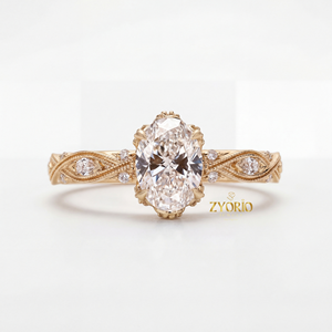 Bague contemporaine ovale en diamant de laboratoire, sertie griffes, en argent 925, design décoratif de galerie, pour fiançailles, mariage, fête - Product Image 5