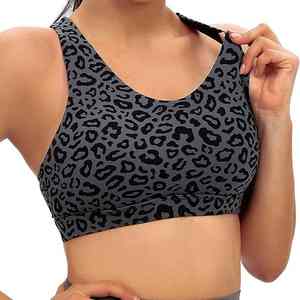 Sujetador deportivo transpirable con logo frontal simple para mujer, ideal para yoga, entrenamiento, gimnasio y fitness, con alto soporte. Venta al por mayor 2026. - Product Image 2