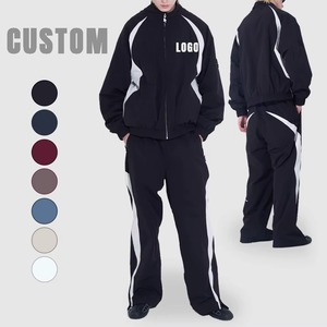 Conjunto de 2 piezas de pantalones de chándal de softshell con cremallera y efecto arrugado para hombre, estilo urbano con ribetes y puños elásticos, chándal unisex de nailon cortavientos - Product Image 1