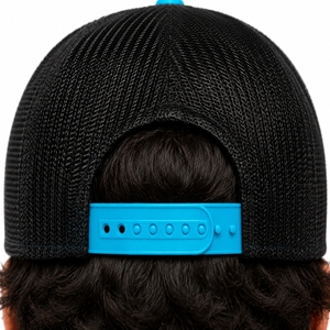 Casquette Snapback Ajustable en Maille Brodée Personnalisée – Broderie Premium, Ventilation Optimale, Style Moderne - Product Image 5