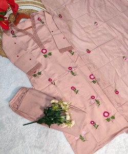 ชุดงานปักลายชานเดรี RICH LOOK PV พร้อมเสื้อและกางเกงขายาว พร้อมผ้าคลุมไหล่ สำหรับงานเทศกาล ราคาขายส่ง เสื้อผ้าชาติพันธุ์ สีชมพูอ่อน - Product Image 2