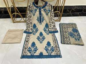 Nuevo y hermoso conjunto indio listo para usar, hecho con tela de algodón puro, con dupatta de algodón puro en un diseño increíble para el próximo Eid. - Product Image 3