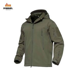 Custom Men's Softshell Jacket Outdoor Waterproof Windbreaker Breathable Lightweight Hiking Jacket - Product Image 5