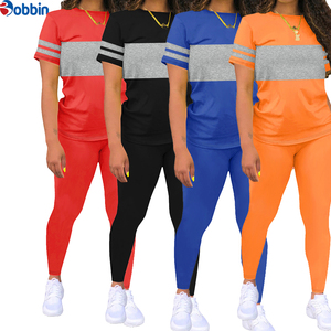 Conjunto Deportivo de Alta Calidad para Mujer, Camiseta Lisa Informal y Leggings, Cuello Redondo, Manga Corta, Bloques de Color, Dos Piezas - Product Image 6