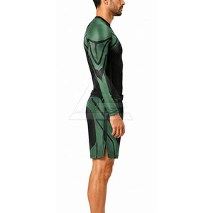 Conjunto moderno de rashguard y pantalones cortos de MMA con pantalones cortos a juego y top de compresión, cómodo para artes marciales y entrenamiento. - Product Image 6