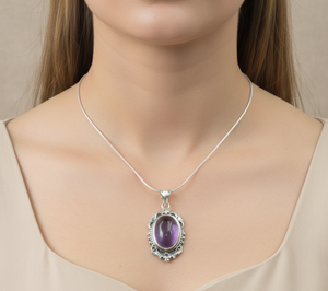 Pendentif artisanal en argent sterling 925 avec améthyste, cabochon ovale vintage, bijou bohème, cadeau de Noël unisexe - Product Image 2
