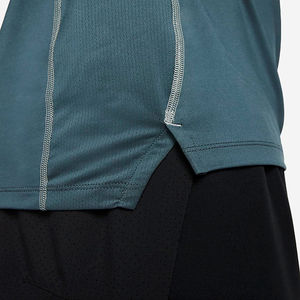 Rashguard Unisexe Personnalisé à Manches Longues en Spandex/Polyester Écologique 240g avec Logo Personnalisé pour la Vente en Ligne – Prix OEM - Product Image 4