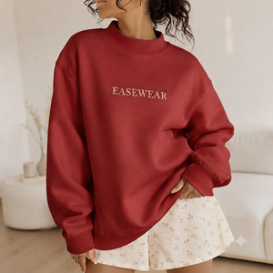 เสื้อสเวตเชิ้ตคอเต่าทรงโอเวอร์ไซส์สำหรับผู้หญิง สีแดง ปักลายตัวอักษร ดีไซน์ไหล่ตก แขนยาว ผ้าฝ้ายถัก สวมใส่สบายๆ ในฤดูใบไม้ร่วง - Product Image 1