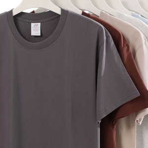Camiseta de Hombre con Cuello Redondo, 100% Algodón, Corte Regular, Estilo Urbano, con Logotipo Bordado e Impresión Personalizada, Ribete en Contraste de Alta Calidad - Product Image 6