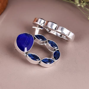 Pendientes Colgantes Boho Tribales de Latón para Mujer con Topacio Azul Rey, Chapados en Plata Antigua, Joyería de Declaración para Aniversario de Amantes - Product Image 3