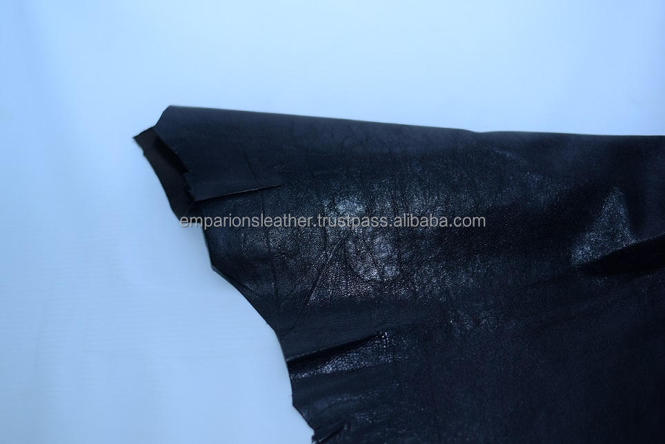 สีดำคลาสสิก