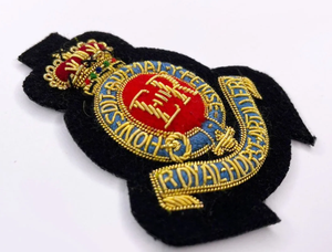 Badges de blazer en tissu de luxe brodés sur mesure de haute qualité, faits à la main, effet 3D en relief, résistants à l'eau - Product Image 6