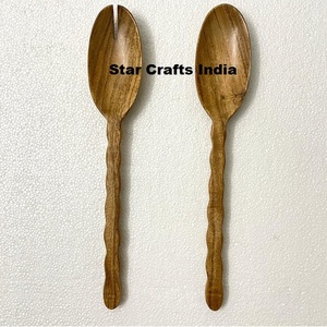 Ensemble d'ustensiles de cuisine japonais en bois naturel festonné, fourchette et cuillère avec long manche design, pour servir les salades. - Product Image 2
