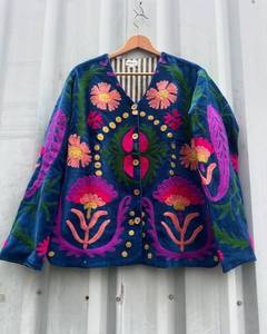 Veste en velours brodée à la main, motif floral, col en V, manches longues, manteau pour femme, style chic printemps, vente en gros B2B - Product Image 3